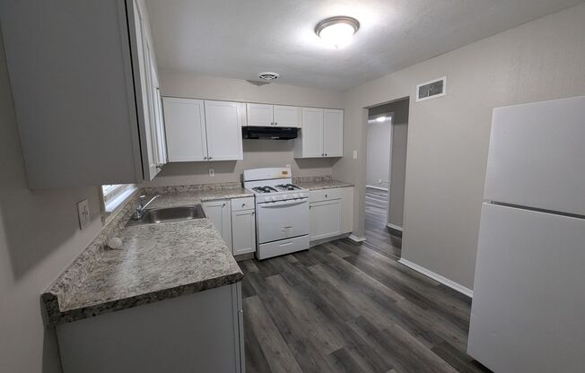 3 beds, 1 bath, $1,200