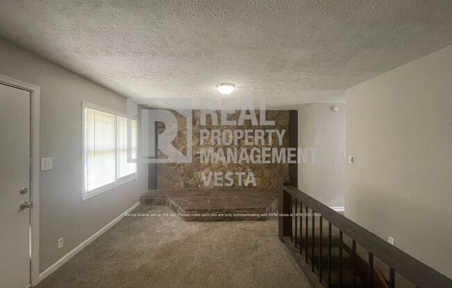 1905 KAREN DR