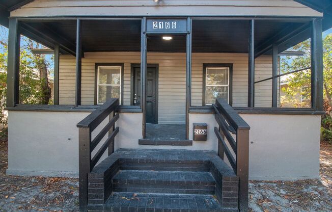 REDUCED $25 App Fee 3bdrm/1bath home with large yard ** Section 8 OK *** $1795.00