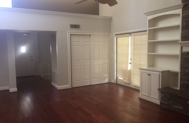 3 beds, 2 baths, $2,000