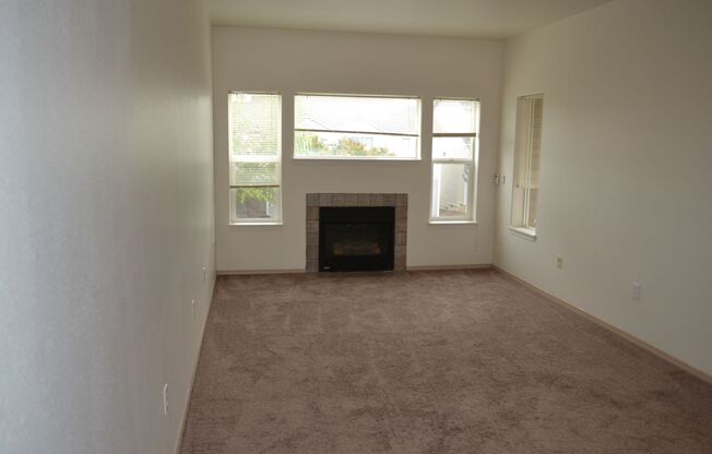 hutcal01 Madelyn Avenue Townhomes