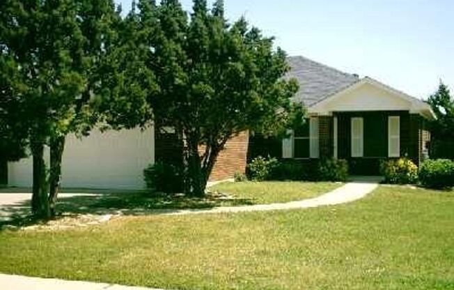 Beautiful updated home in desirable Carriage Hills with no carpet throughout!