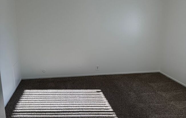 1 bed, 1 bath, $1,070, Unit 66