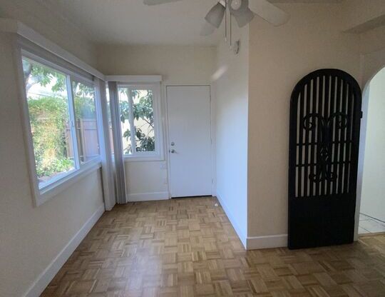 1 bed, 1 bath, 650 sqft, $2,950, Unit 1/2