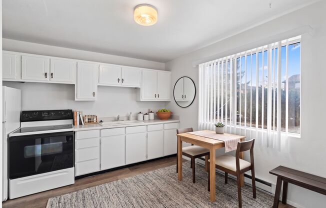2 beds, 1 bath, 1,000 sqft, $1,050, Unit 1876 W 36