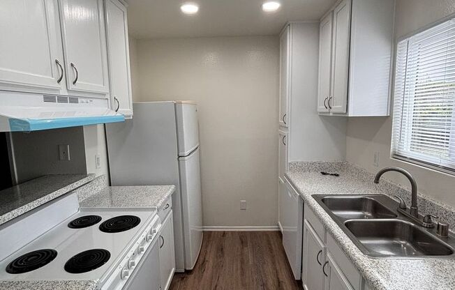 154 Canyon Woods Apartments