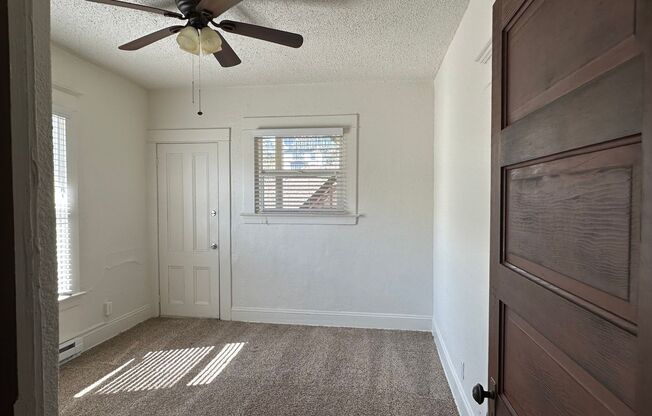 2 beds, 1 bath, 1,300 sqft, $2,195, Unit 515-3