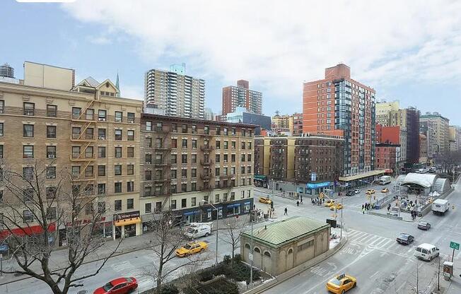 2 beds, 2 baths, 950 sqft, $8,000, Unit 5K