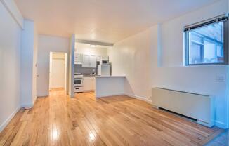 Studio, 1 bath, 450 sqft, $2,750, Unit TH2