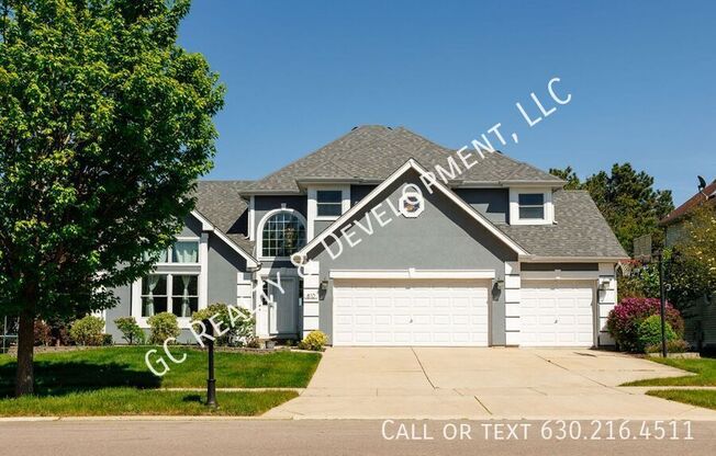 810 CLARENDON LN