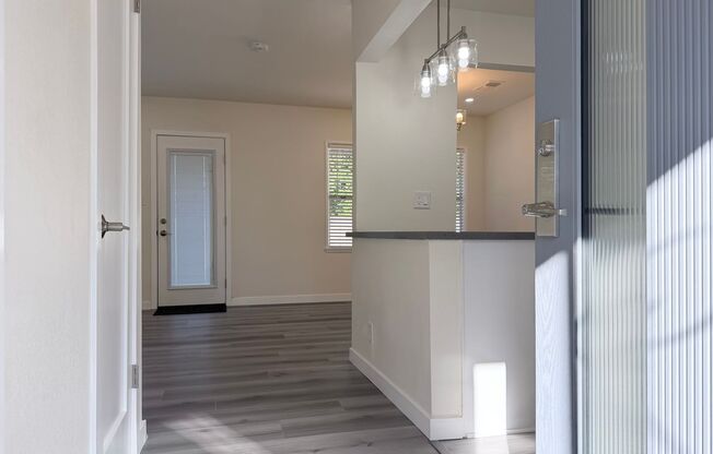 Cute 3 Bedroom / 1 1/4 Bathroom House in Van Nuys