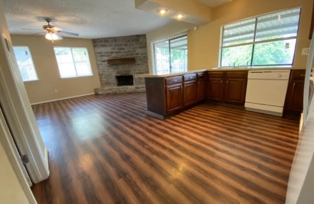 2609 Trailridge Dr