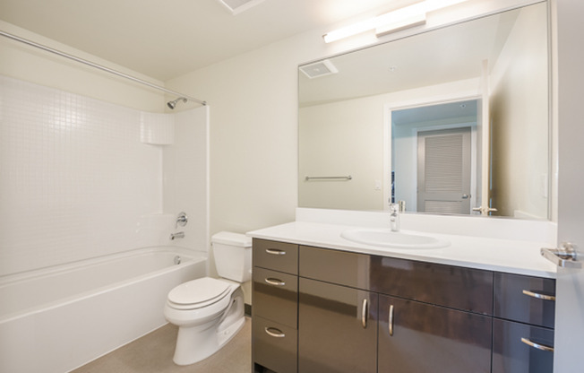 Studio, 1 bath, 466 sqft, $1,850, Unit 301