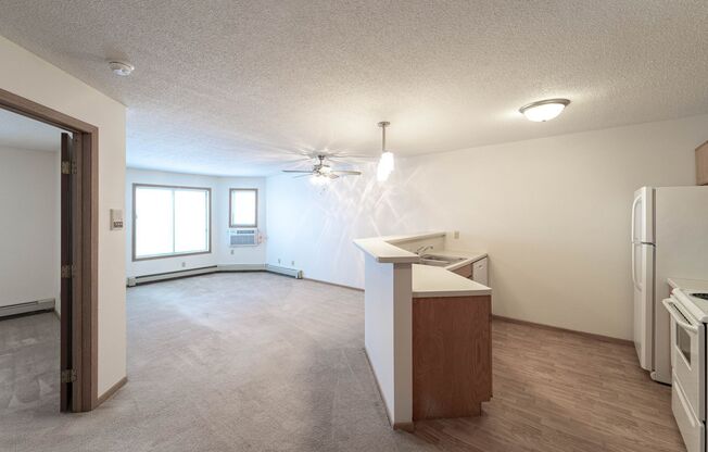 1 bed, 1 bath, 711 sqft, $1,025, Unit 3720303