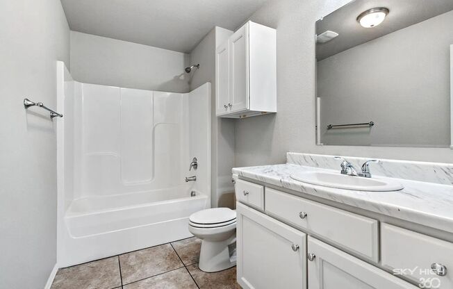 3 beds, 2 baths, 1,101 sqft, $1,299, Unit 1308A