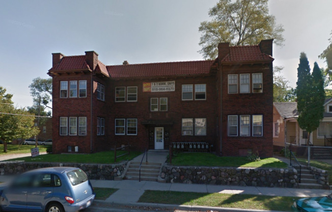 1357-59 5th Ave