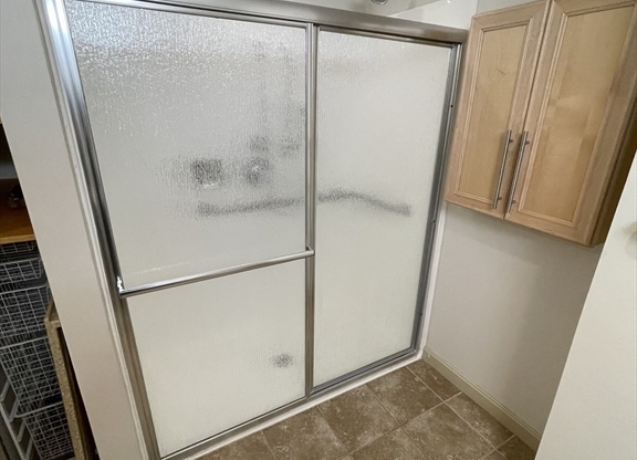 1 bed, 1 bath, 812 sqft, $3,400, Unit 1803