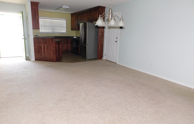 3 beds, 2 baths, $1,200