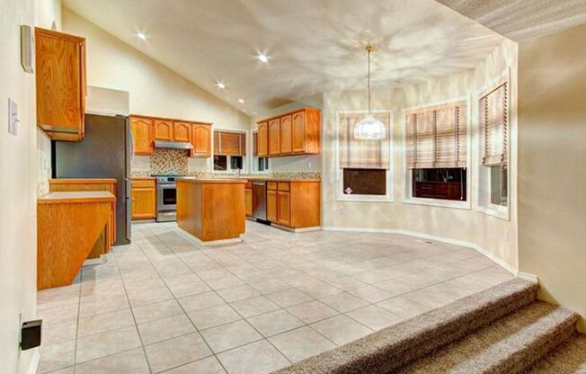 Felida Gem... 4 bedroom, 2.5 bath available June 1st