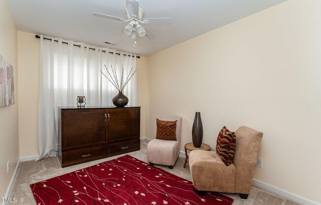 Beautifully Updated Townhome Near Historic Downtown Apex