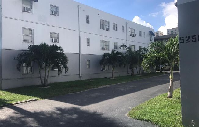 2 beds, 1 bath, 750 sqft, $1,650, Unit 5200-20