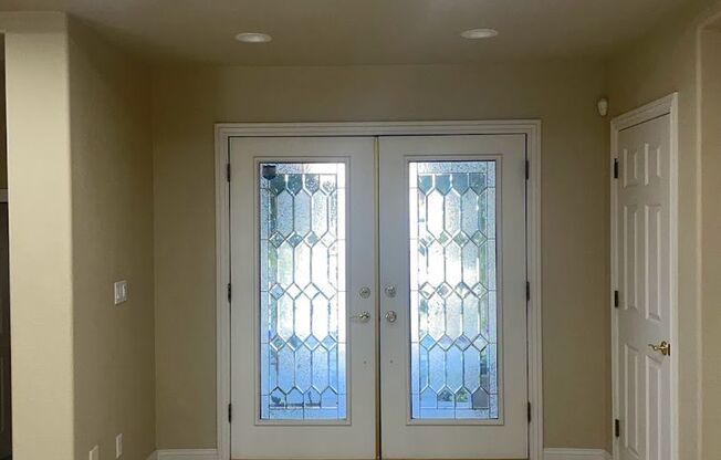 Gorgeous 5 BR/4BA home with pool & basement!