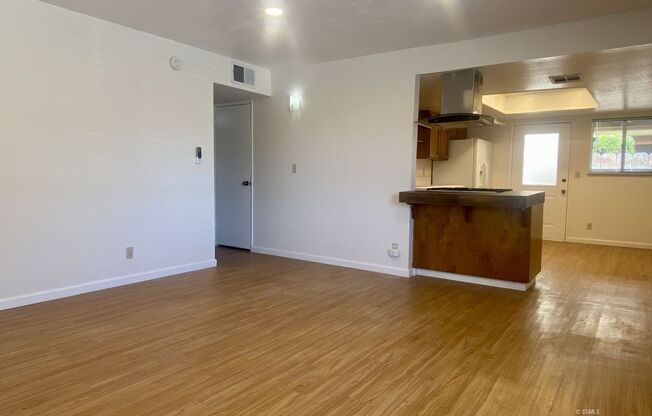 1005 W Atkins ave