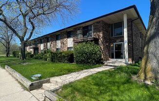 10500 W Fond Du Lac Ave. (12 Unit)