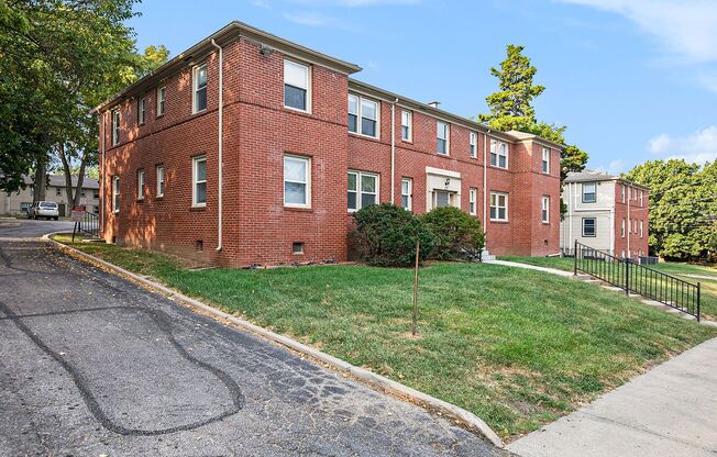 1 bed, 1 bath, 550 sqft, $775, Unit 1415 Unit #202