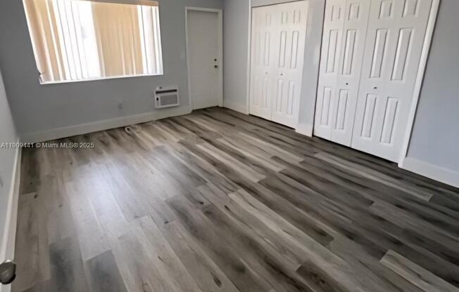 8010 TATUM WATERWAY DR