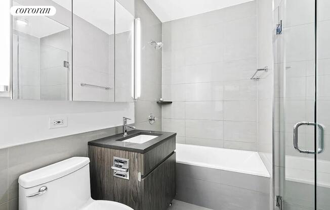 2 beds, 2 baths, $7,150, Unit 21D