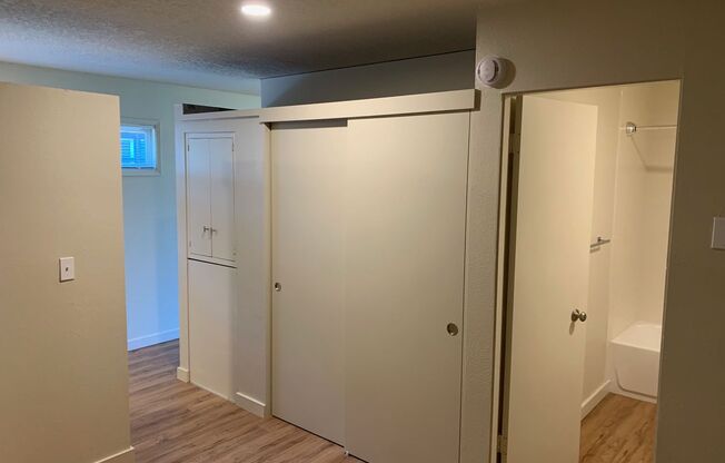 1 bed, 1 bath, 500 sqft, $1,500, Unit APT. F (22)