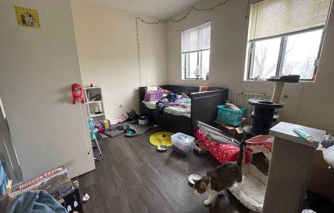 2 beds, 1 bath, $1,395, Unit 411