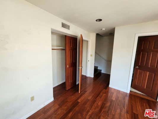 2 beds, 3 baths, 1,800 sqft, $5,000, Unit 104