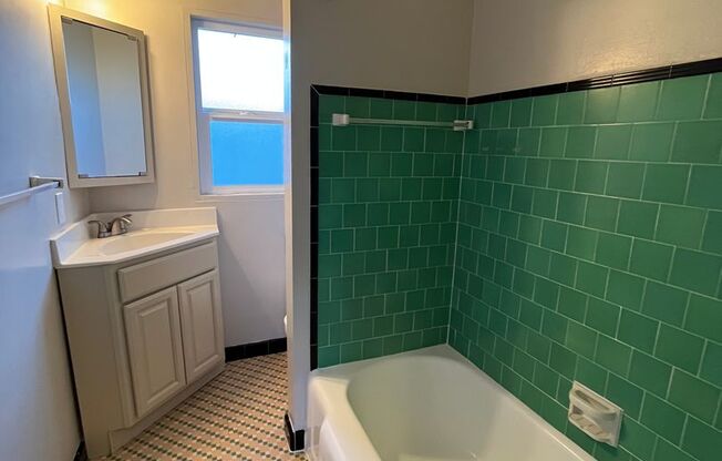 1 bed, 1 bath, 600 sqft, $1,495, Unit 734A MC
