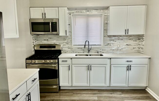 Gorgeous 3bed 1bath Single family house