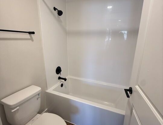 2 beds, 2 baths, 1,057 sqft, $4,690, Unit 112