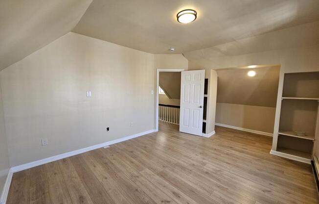 4 beds, 2 baths, $3,100