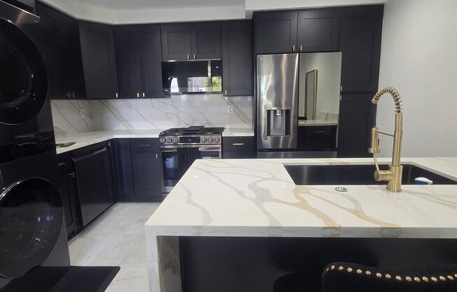 Renovated 3 Bedroom, 2 Bath Townhome with Designer Finishes in Tierrasanta