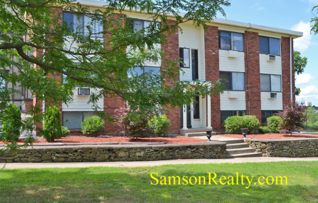 25 Waterman Avenue