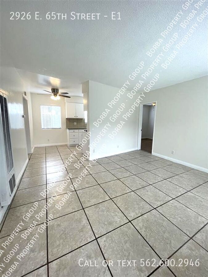 2926 E 65 ST