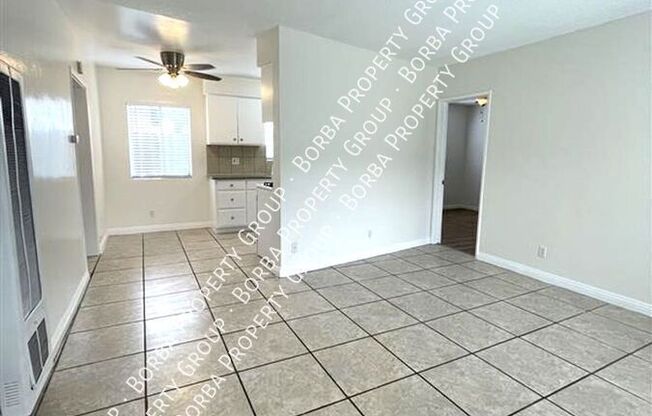 2926 E 65 ST