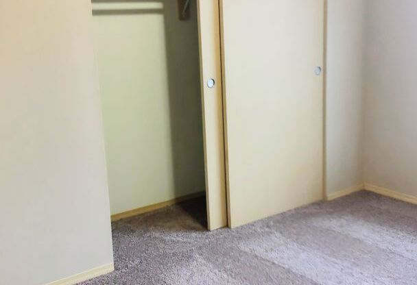 3 beds, 2 baths, 1,172 sqft, $1,695, Unit 253