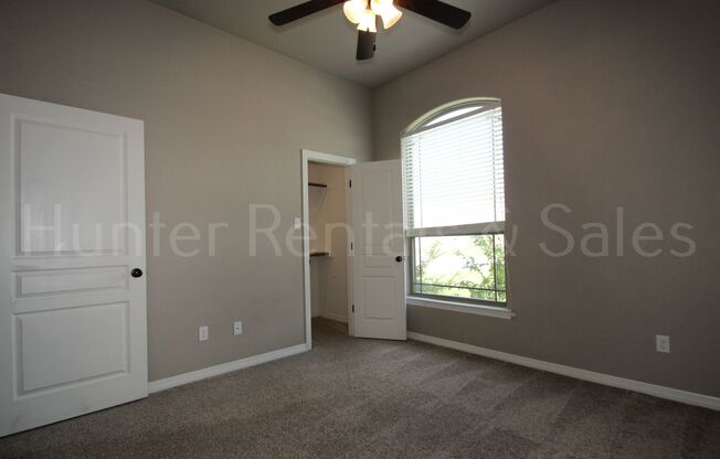 4 beds, 2 baths, $2,050