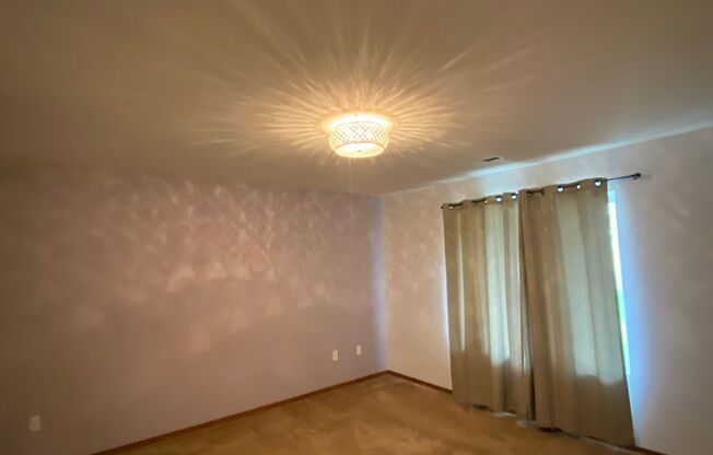 Kent Rambler for rent in cul-de-sac
