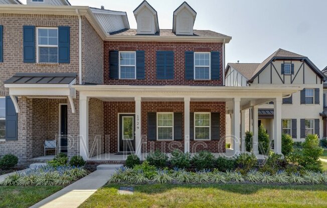 1729 OLD DRAKES CRK RD