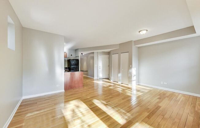 Gorgeous 2 Bed, Plus Sunroom/Office, 1 Bath with Hardwood Floors