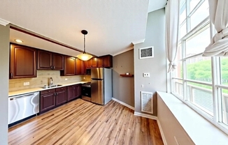 2 beds, 2 baths, 1,006 sqft, $3,600, Unit 323