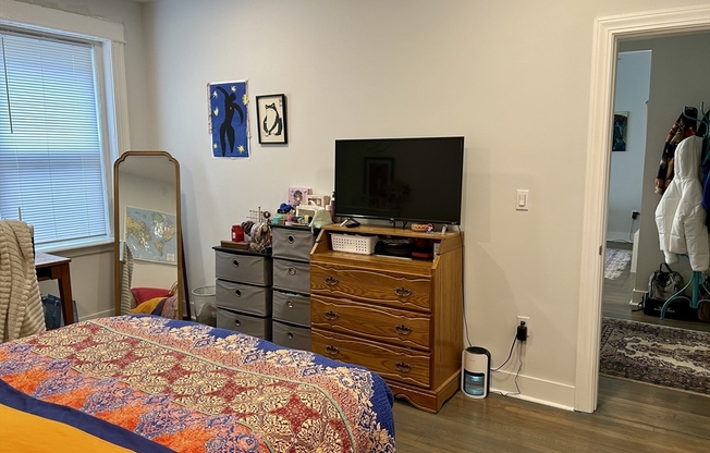1 bed, 1 bath, 800 sqft, $3,100, Unit 8