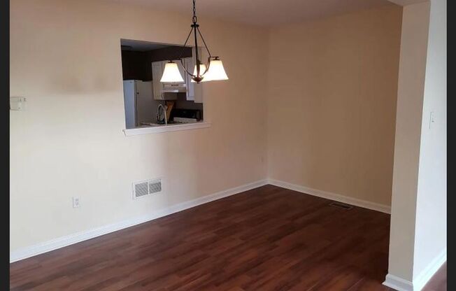 3 Bedroom 2.5 Bath Townhome Located in Middletown Village